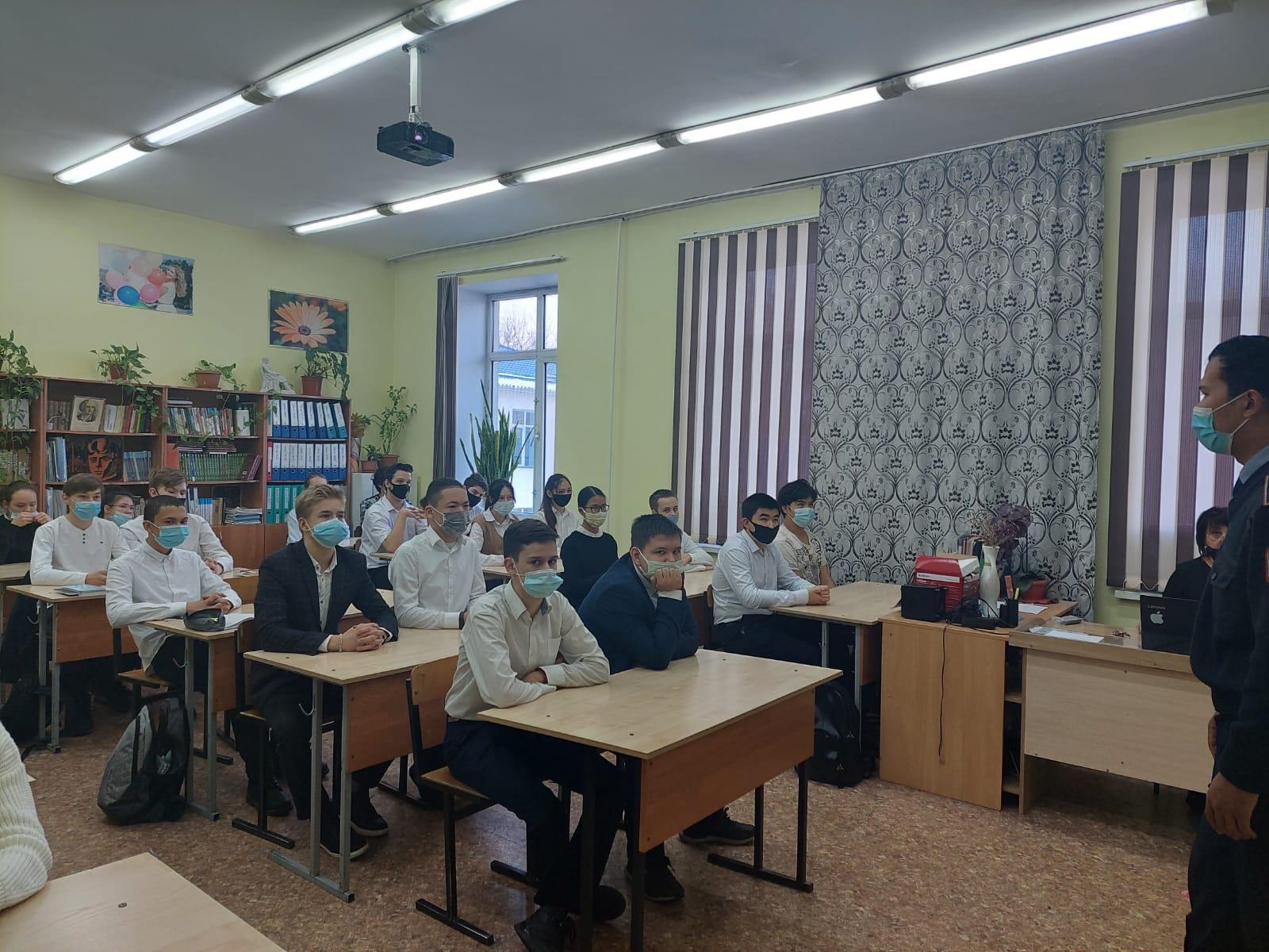 Профилактическая беседа с инспектором