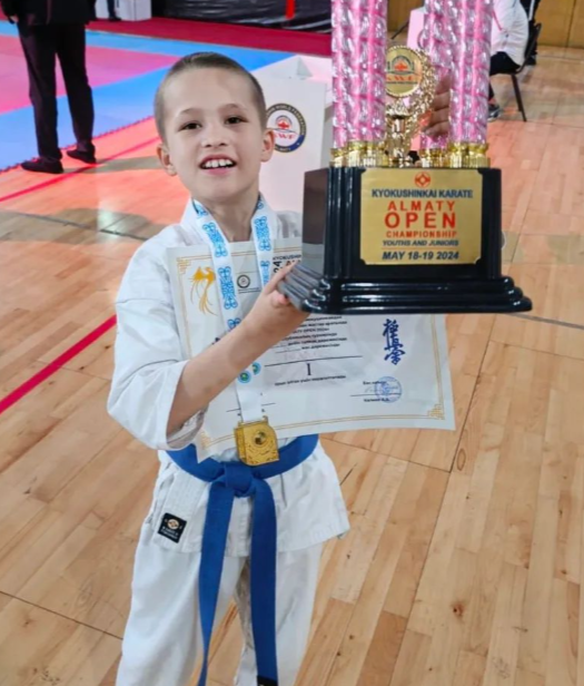 Каратэ  турнирінда Open Almaty Артем  1 орынға ие болды
