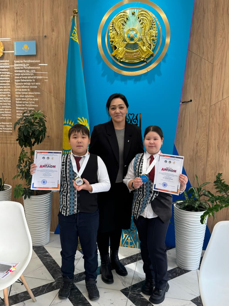 Ғылыми жобалар байқауының жеңімпаздары/Победители конкурса научных проектов