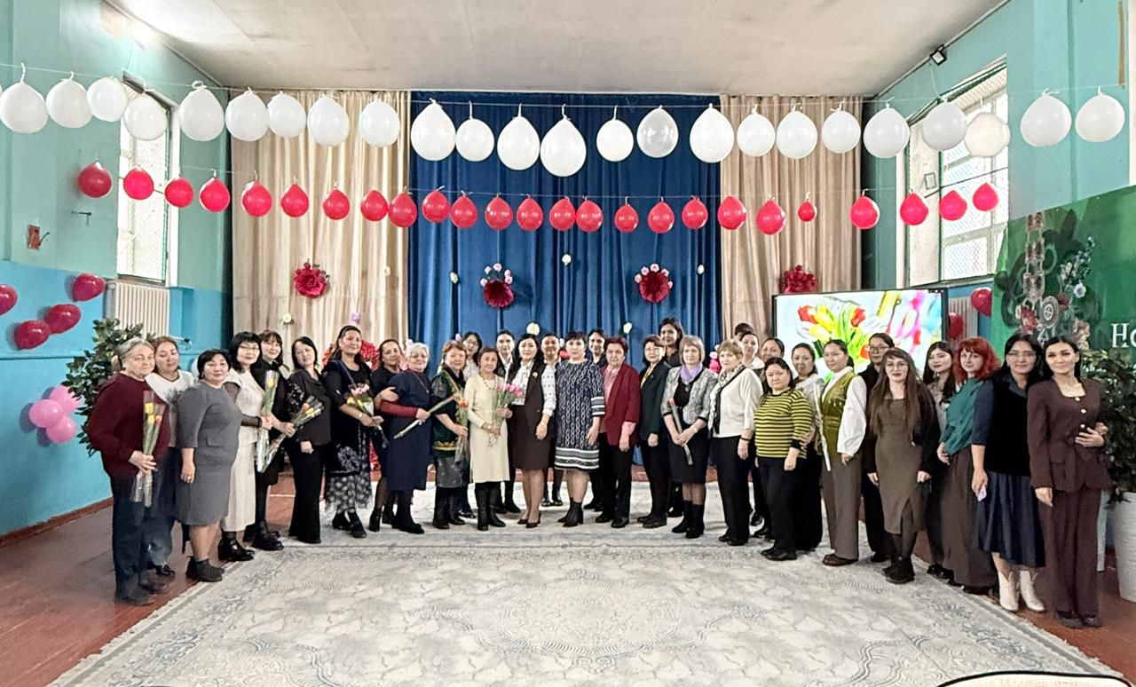 Халықаралық әйелдер күніне орай сүйікті ұстаздарымызға арналған құттықтау! 🌸